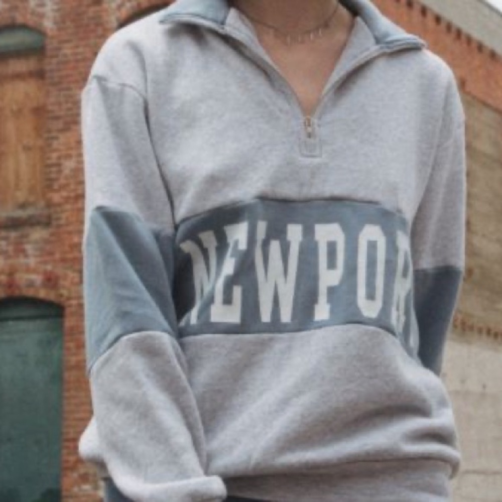 Brandy Melville Isabella Newport Crewneck Sweatshirt